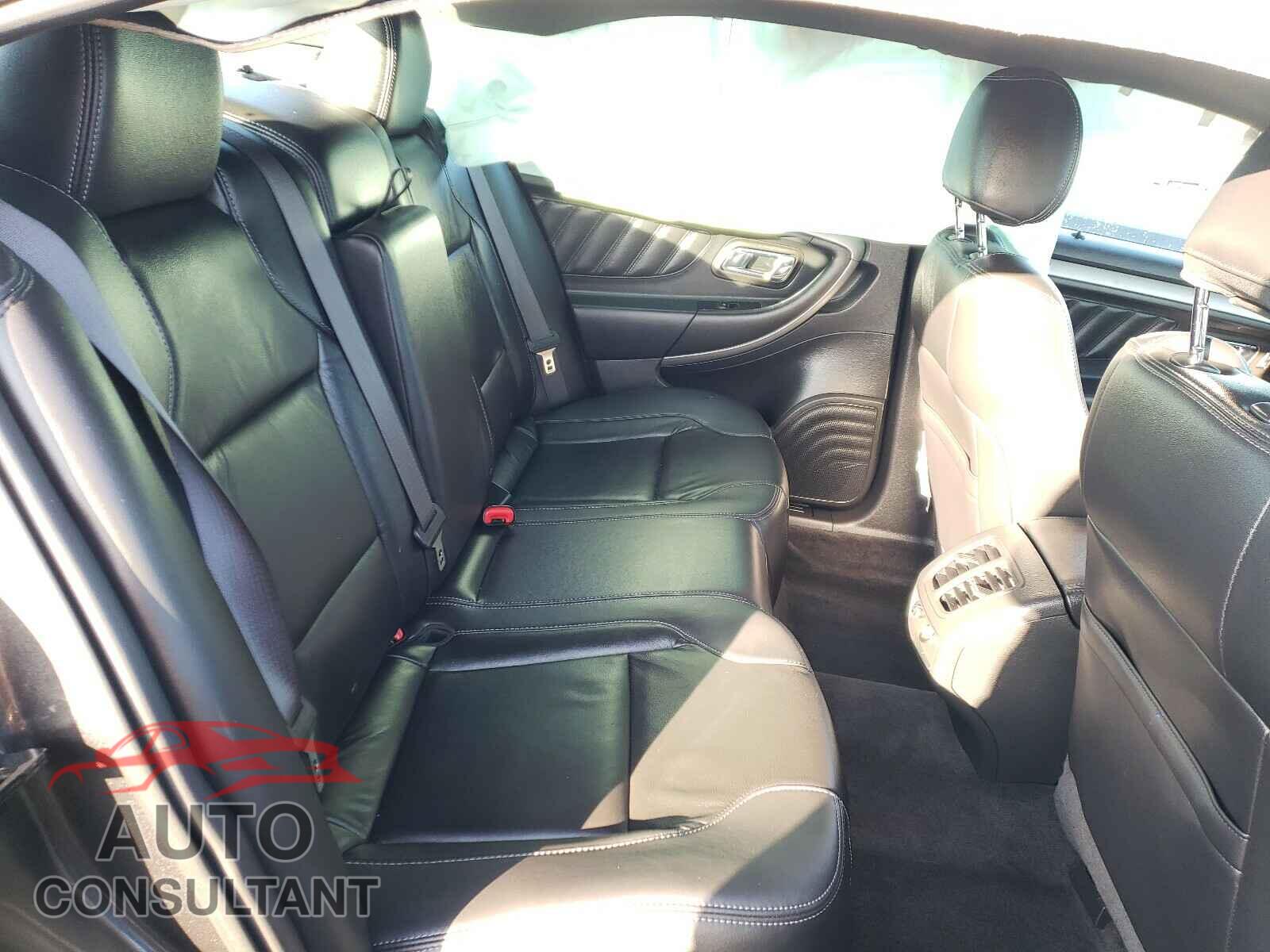 FORD TAURUS 2018 - 1FAHP2E8XJG101098
