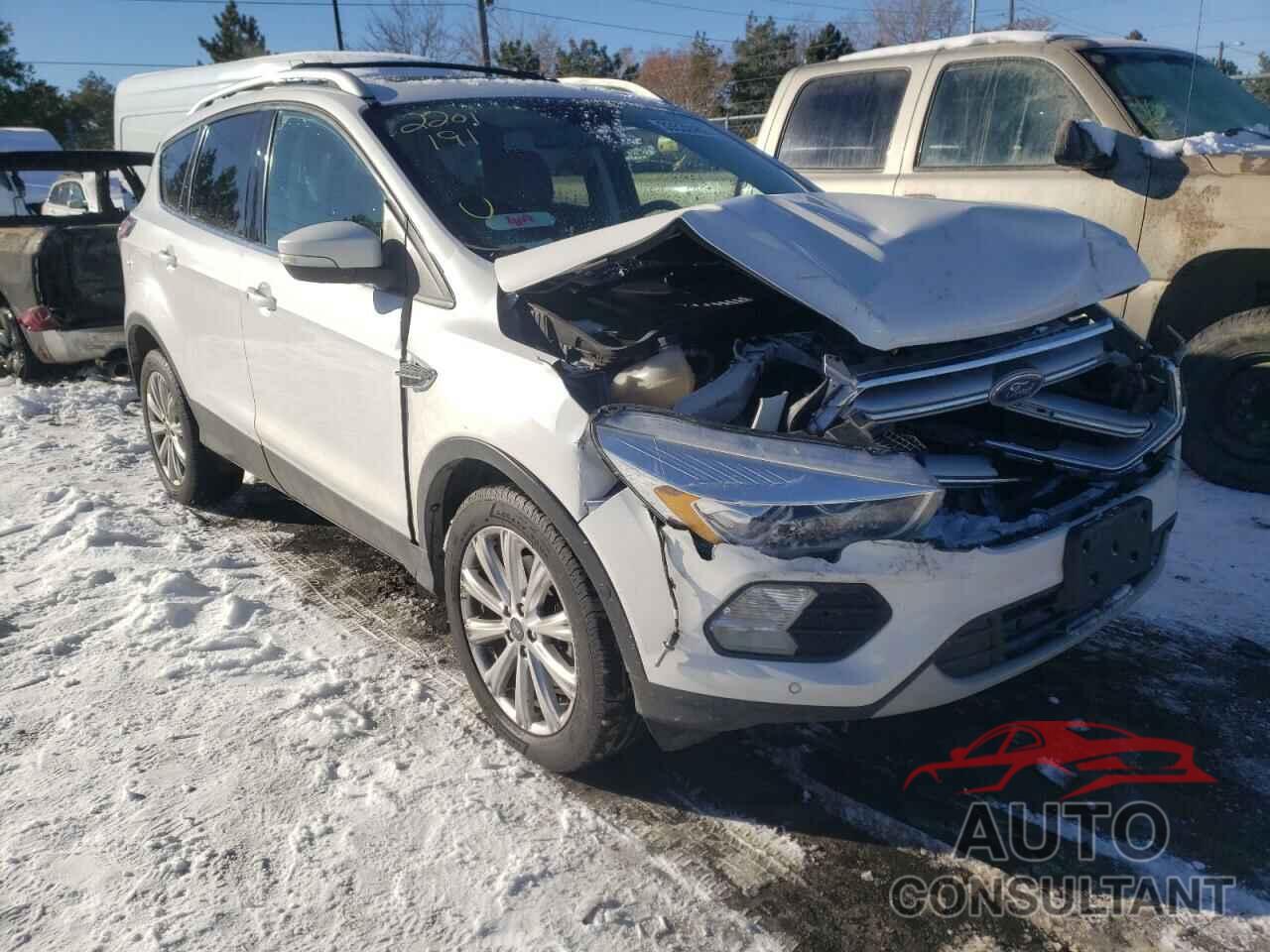 FORD ESCAPE 2017 - 1FMCU9J90HUA14287