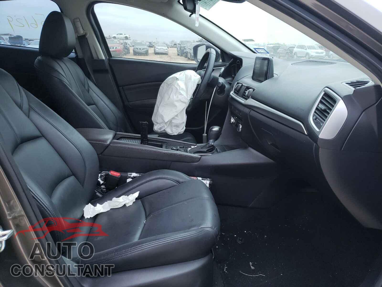 MAZDA 3 2017 - 3MZBN1V76HM123782