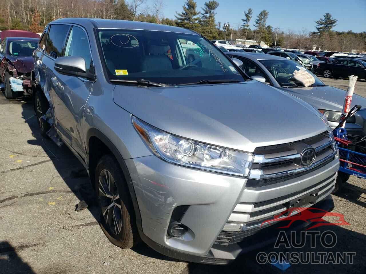 TOYOTA HIGHLANDER 2018 - 5TDBZRFH9JS884325