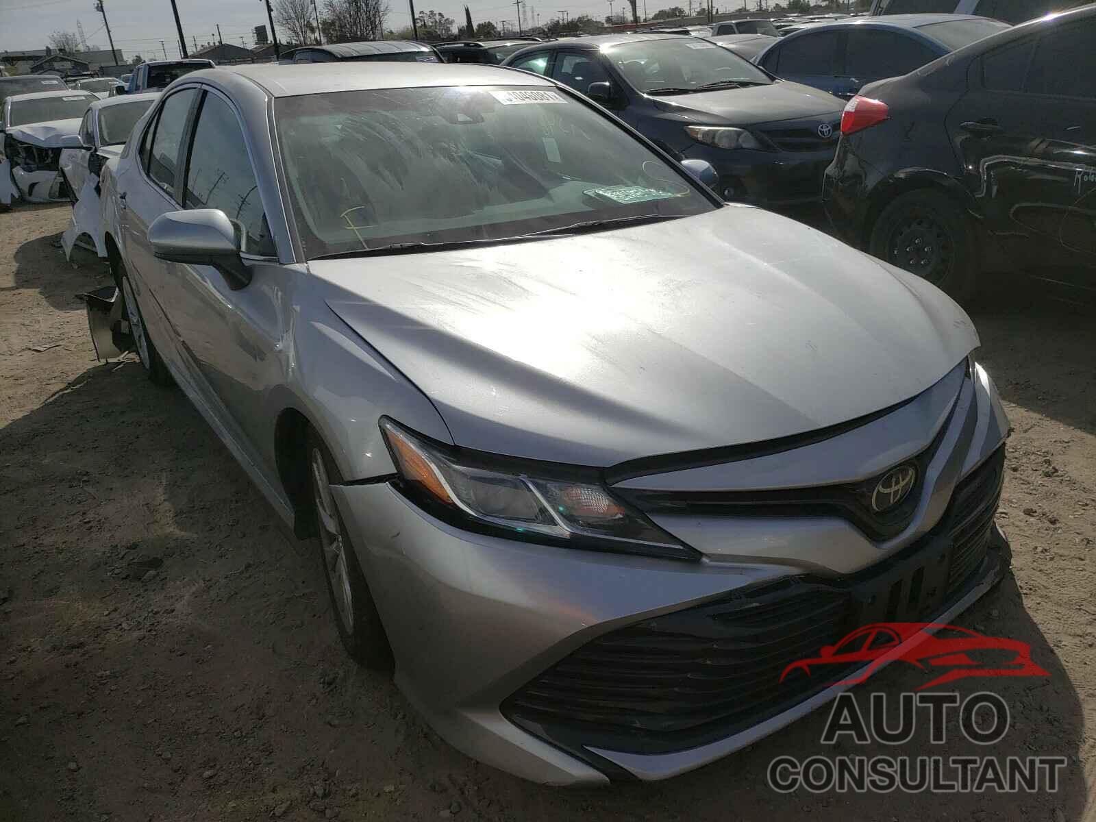 TOYOTA CAMRY 2018 - 4T1B11HK7JU587689