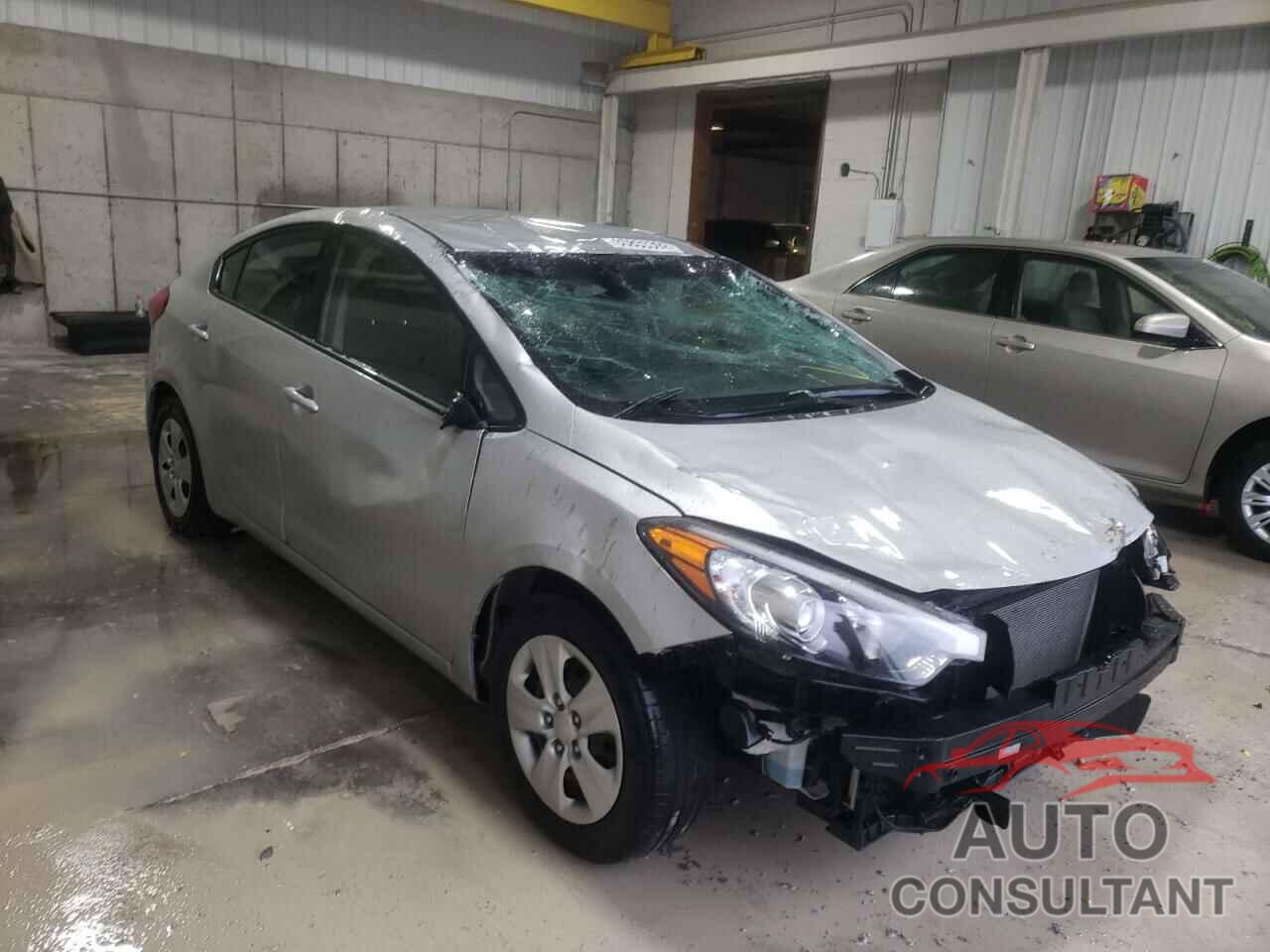 KIA FORTE 2016 - KNAFX4A62G5558491