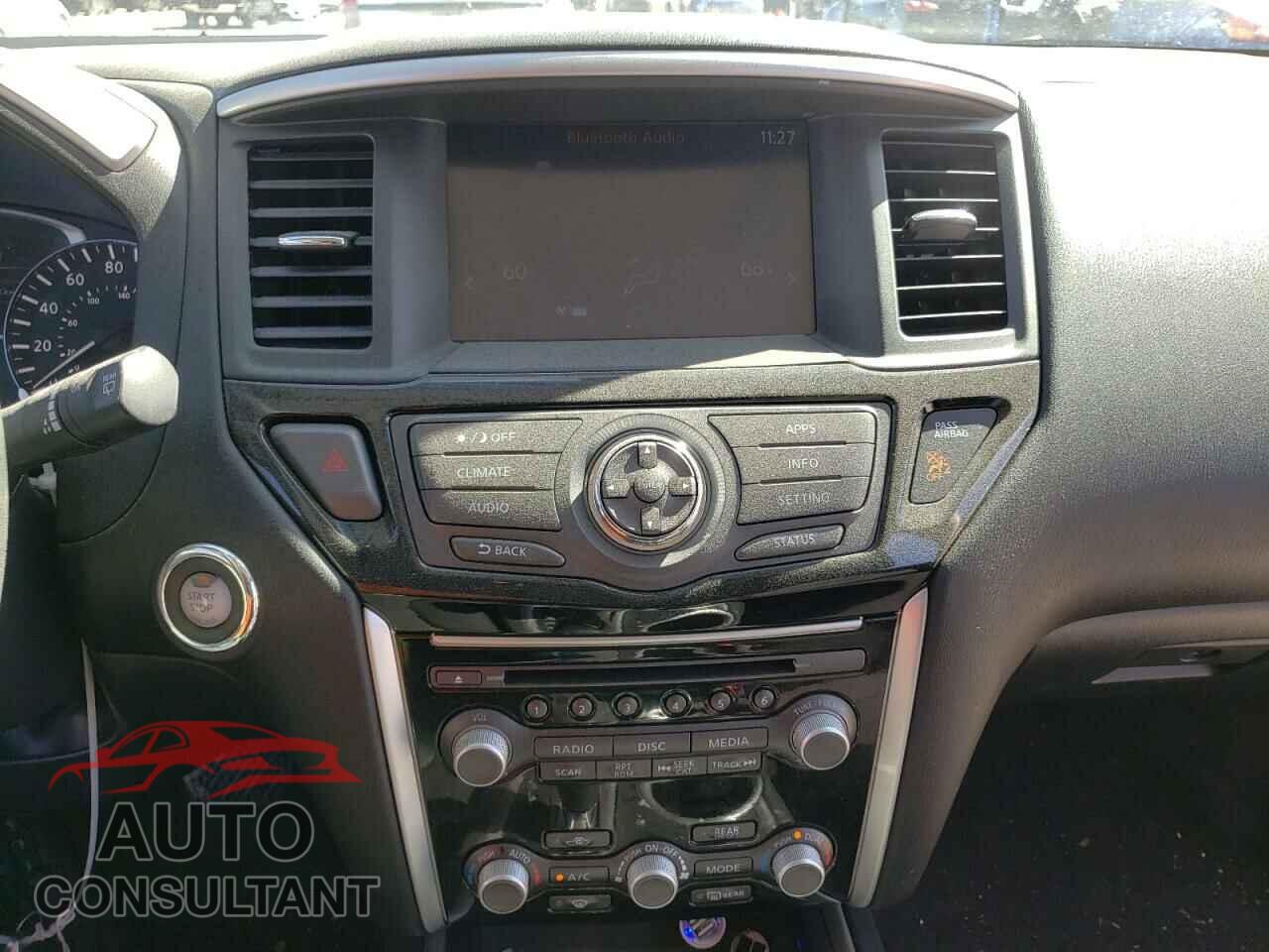 NISSAN PATHFINDER 2017 - 5N1DR2MN7HC672488