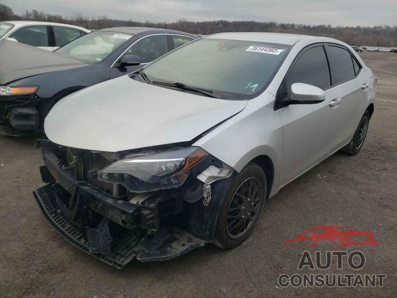 TOYOTA COROLLA 2018 - 5YFBURHEXJP755973