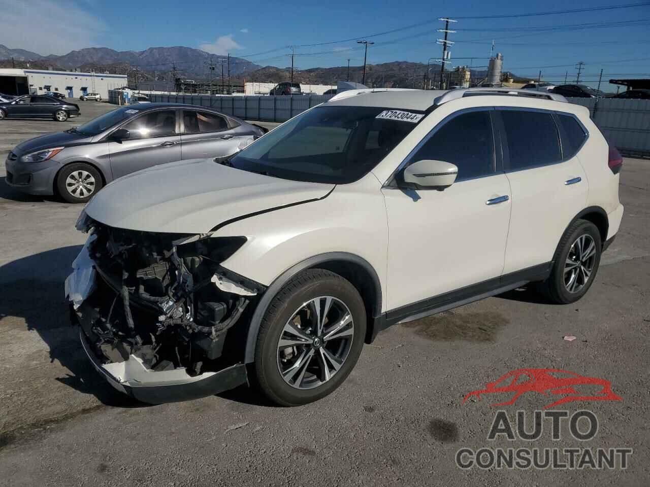 NISSAN ROGUE 2019 - JN8AT2MT4KW252074