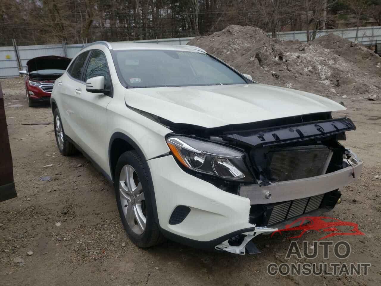 MERCEDES-BENZ GLA-CLASS 2016 - WDCTG4EBXGJ244862