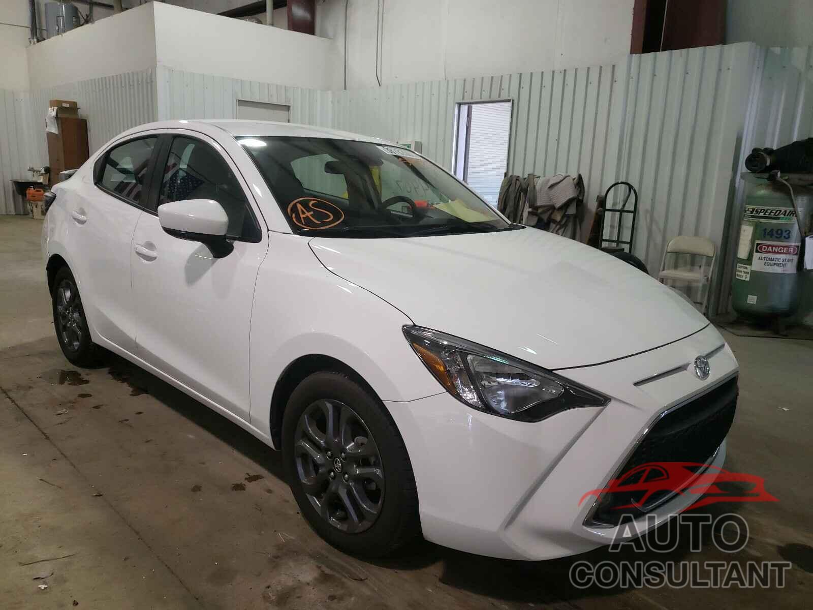 TOYOTA YARIS 2019 - 3MYDLBYV1KY505592