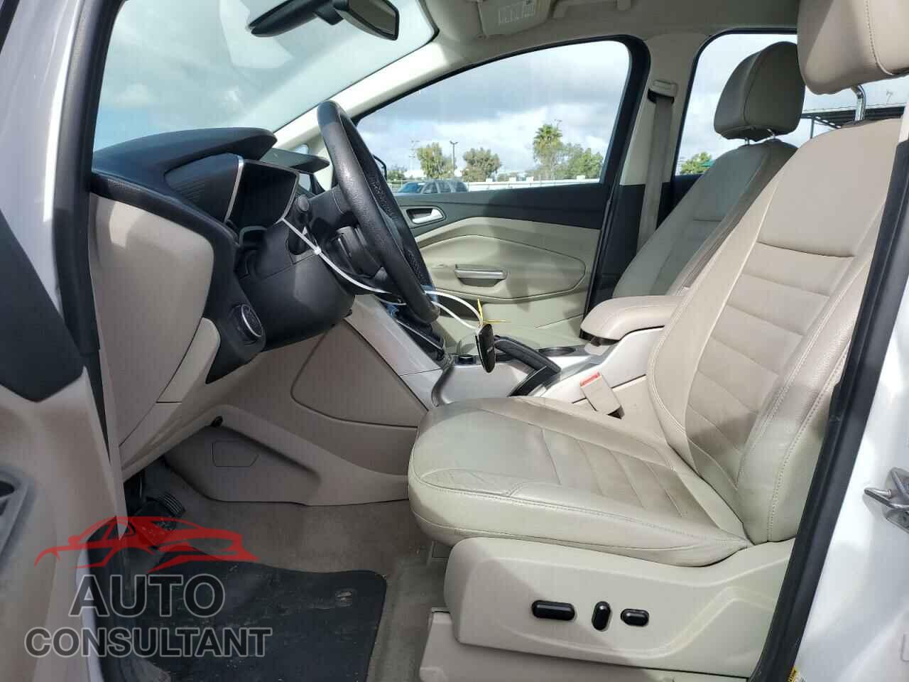 FORD CMAX 2016 - 1FADP5CU0GL107640