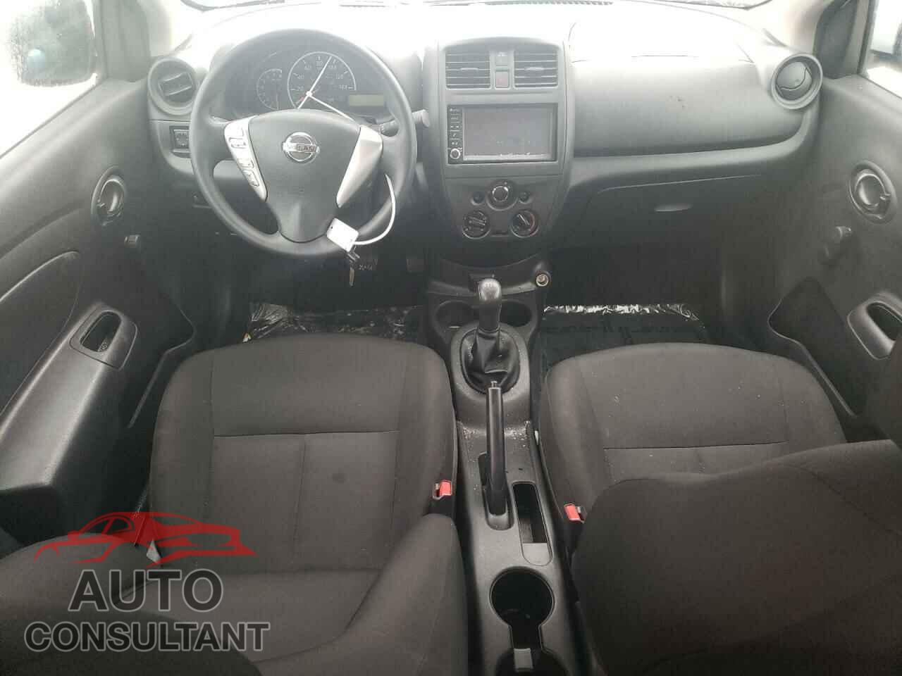 NISSAN VERSA 2019 - 3N1CN7AP3KL814607
