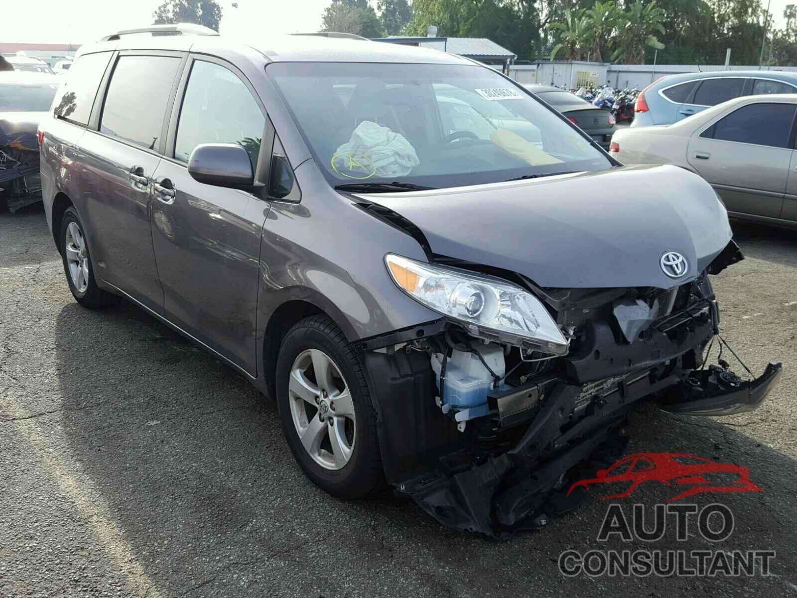 TOYOTA SIENNA LE 2015 - 5TDKK3DCXFS550949