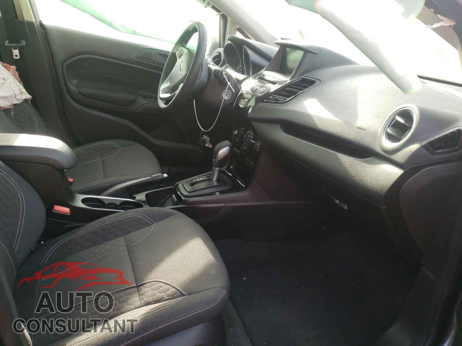 FORD FIESTA 2019 - 3FADP4EJ4KM137471