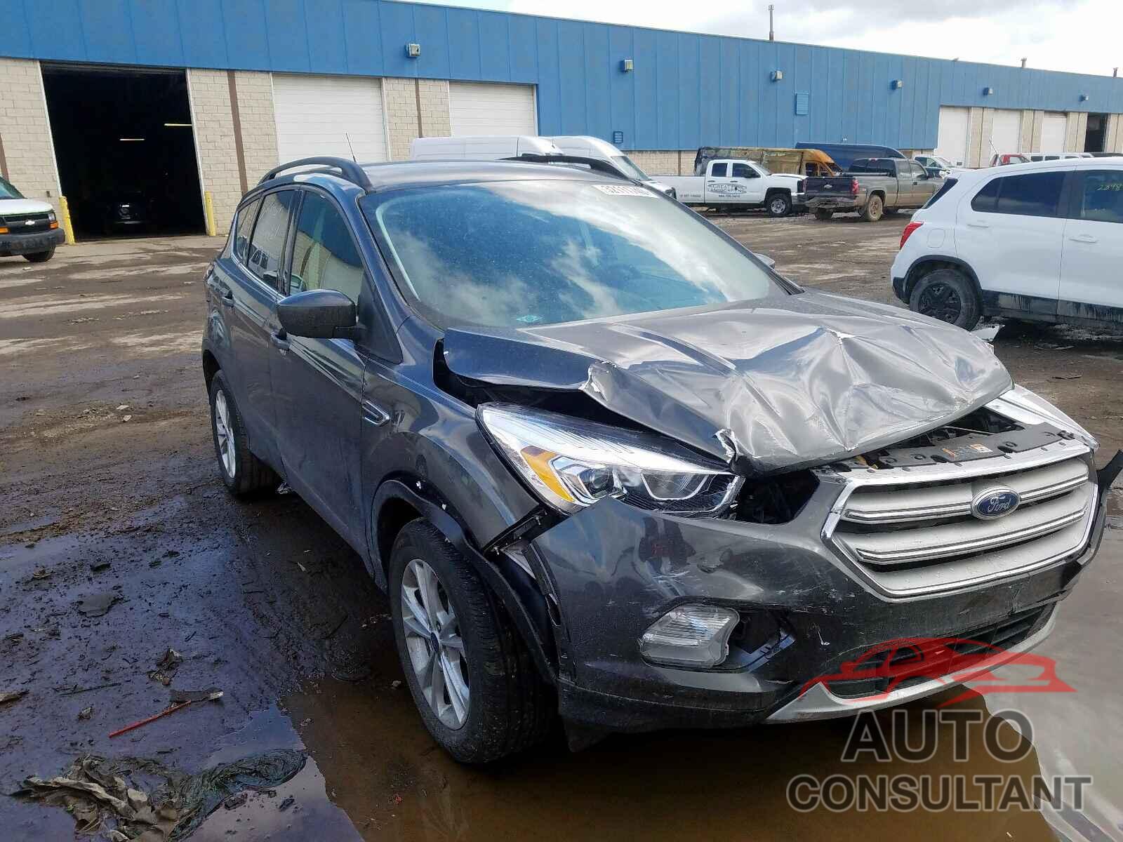 FORD ESCAPE 2018 - 5NPD84LFXJH400735