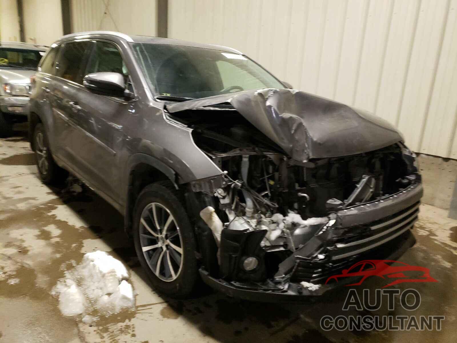TOYOTA HIGHLANDER 2018 - 5TDJGRFH4JS048889