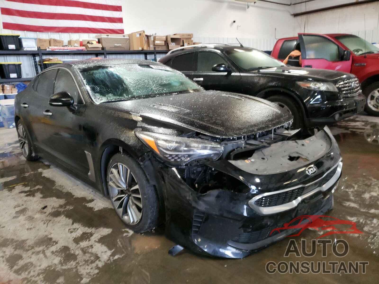 KIA STINGER 2018 - KNAE25LA5J6039387