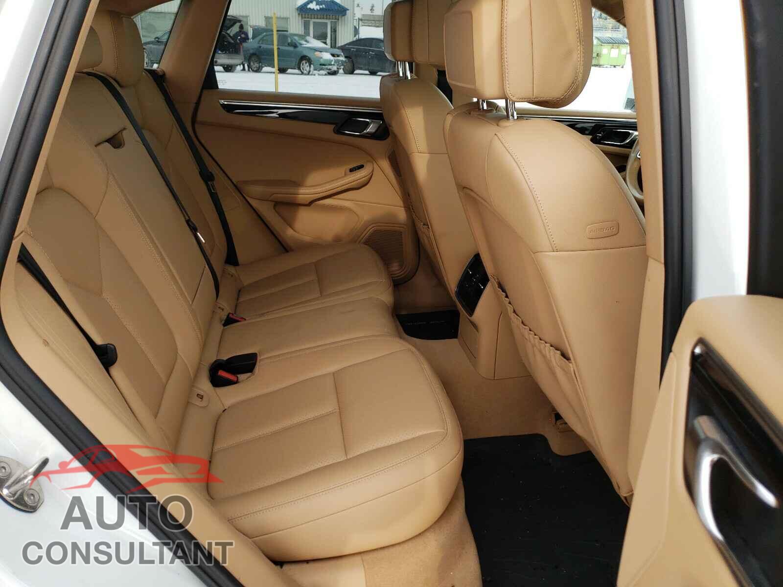 PORSCHE MACAN 2016 - WP1AB2A55GLB49922