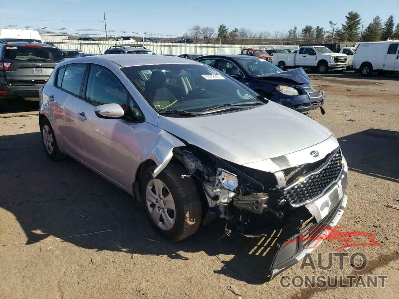 KIA FORTE 2017 - KNAFK5A89H5711553