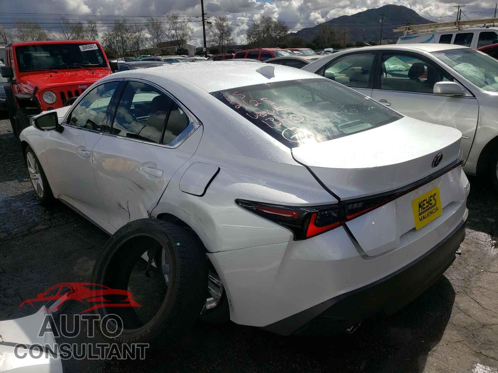 LEXUS IS 2021 - JTHCA1D23M5111340