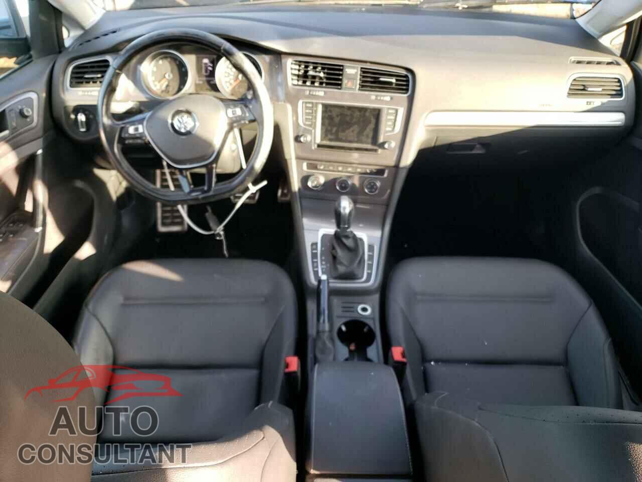 VOLKSWAGEN GOLF 2017 - 3VWH17AUXHM522425