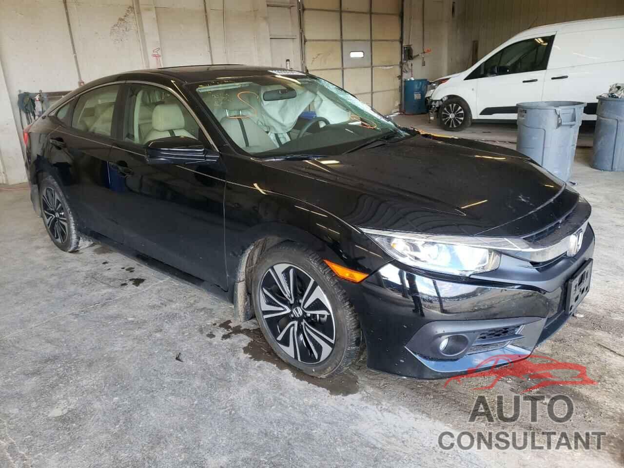 HONDA CIVIC 2018 - JHMFC1F38JX002563