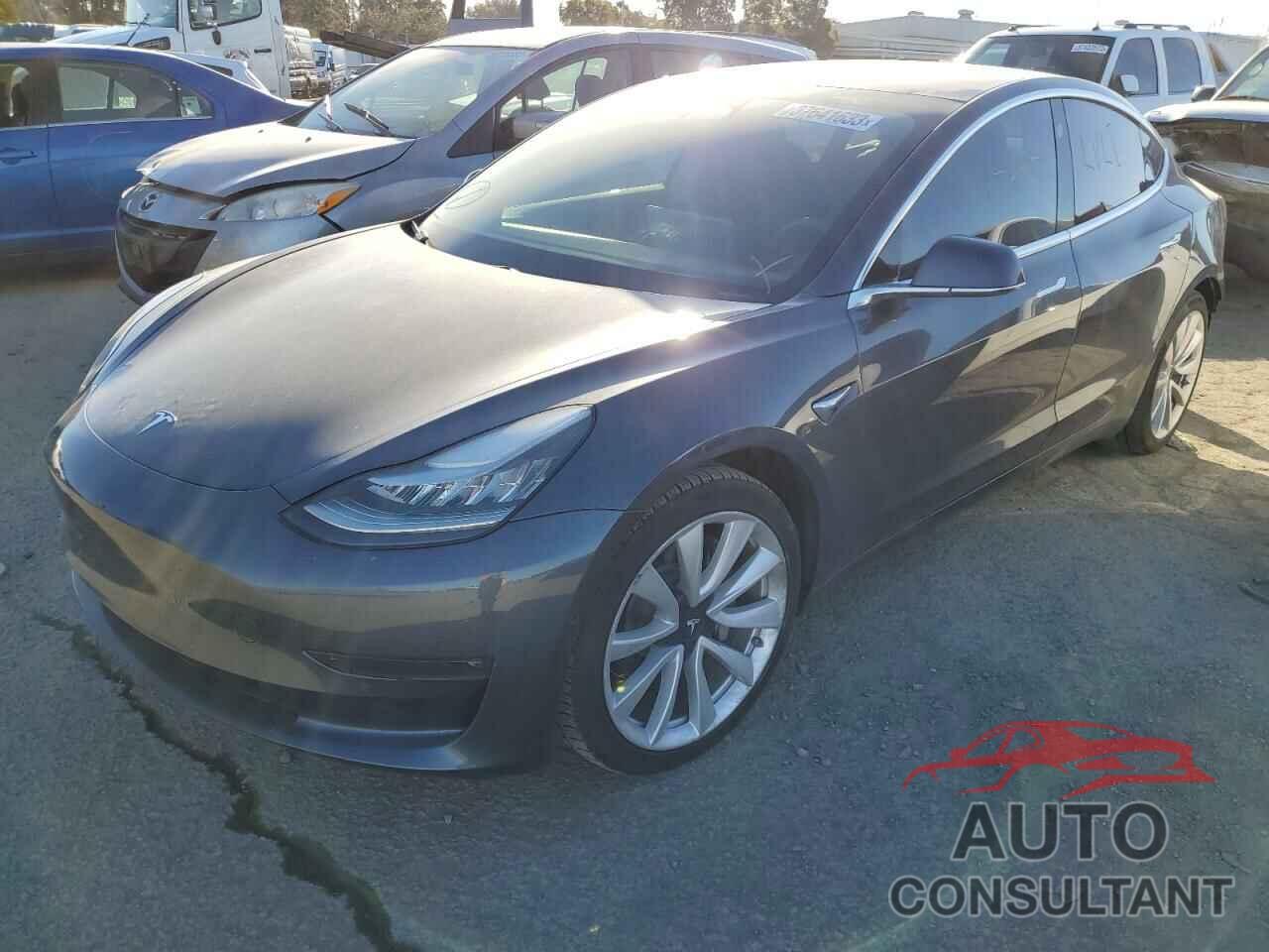 TESLA MODEL 3 2018 - 5YJ3E1EB1JF132475