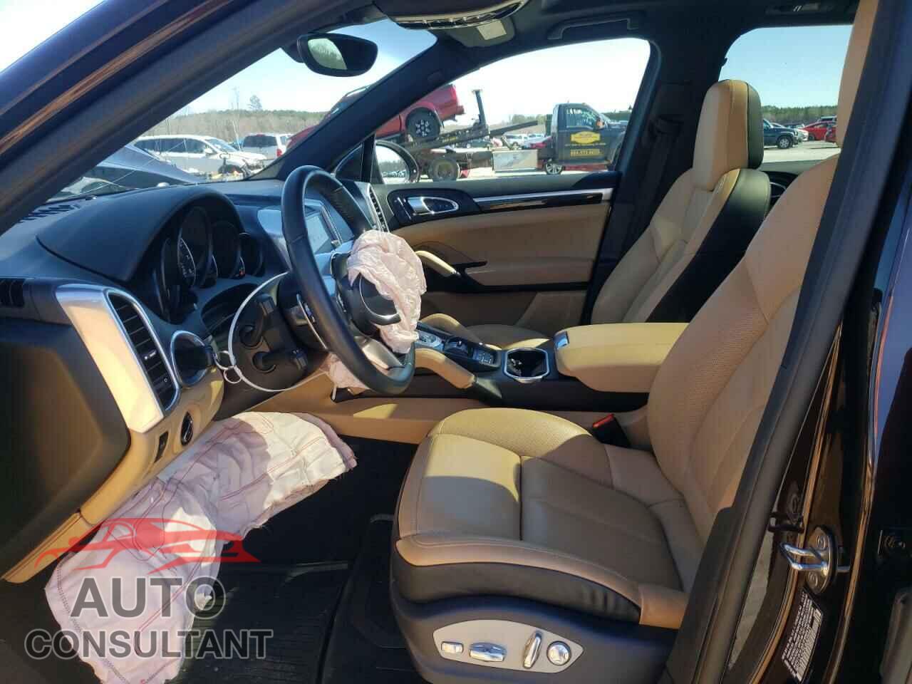 PORSCHE CAYENNE 2018 - WP1AA2A25JKA05941