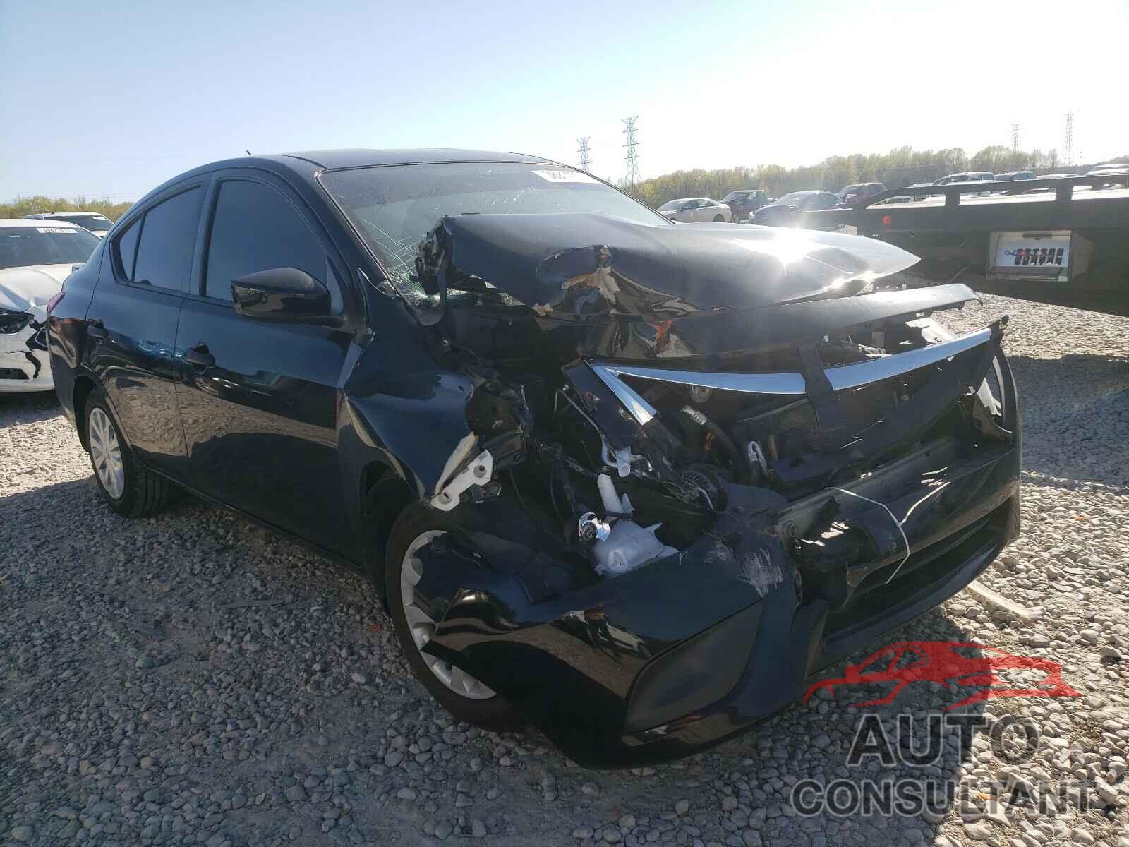 NISSAN VERSA 2018 - 3N1CN7AP7JL830226