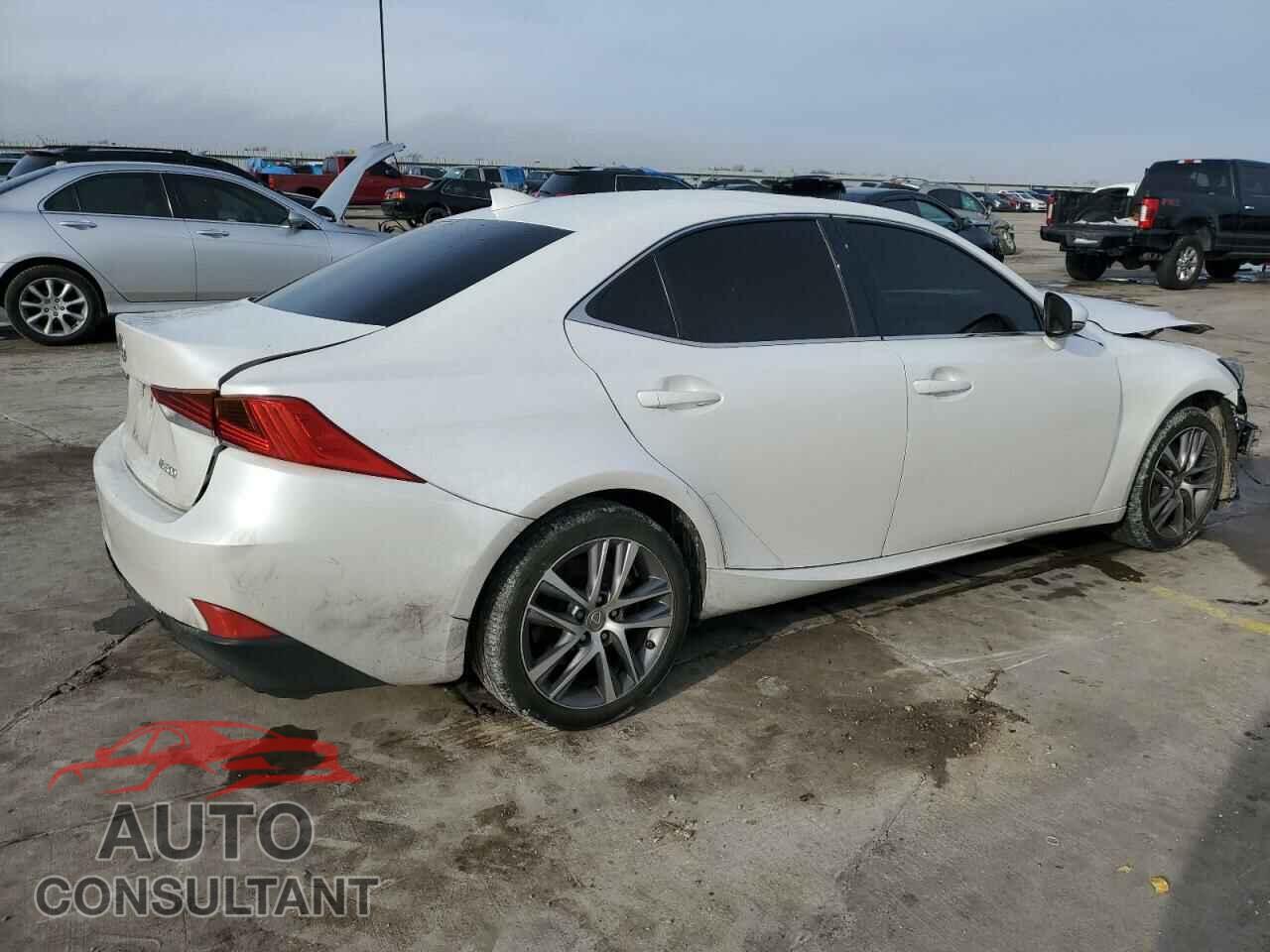 LEXUS IS 2018 - JTHBA1D22J5068665