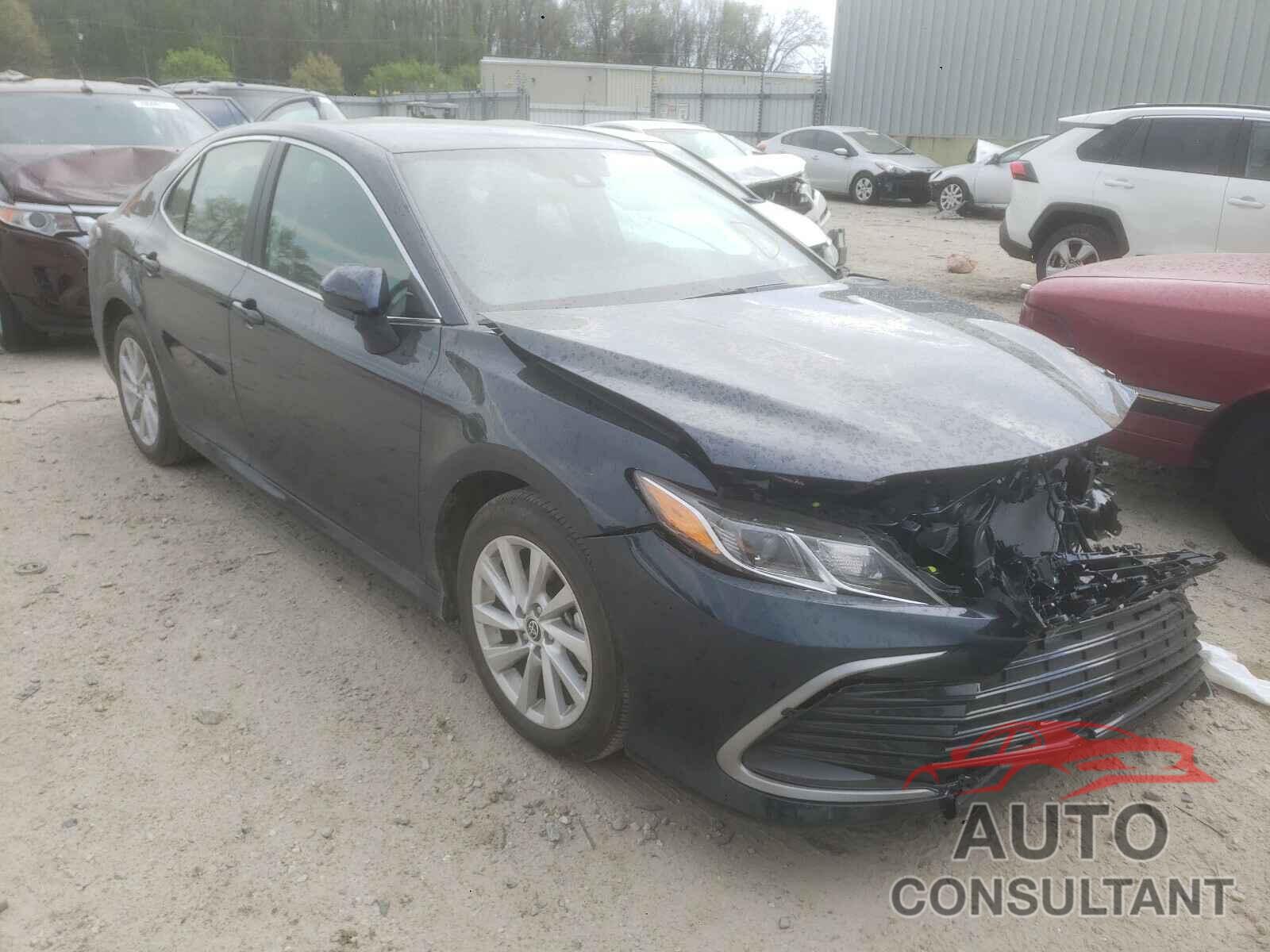 TOYOTA CAMRY 2021 - 4T1C11AK6MU535019