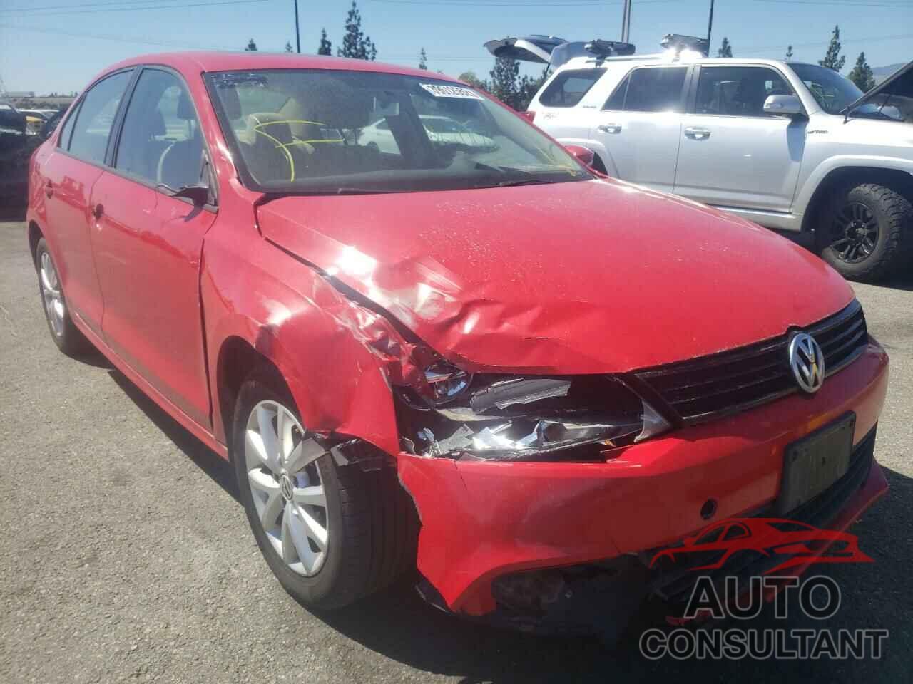 VOLKSWAGEN JETTA 2011 - 3VWDZ7AJXBM371896