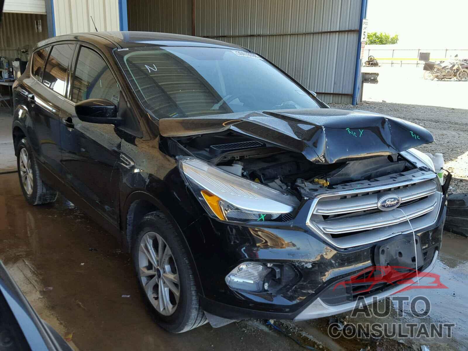 FORD ESCAPE 2017 - 1FMCU0G91HUB04759
