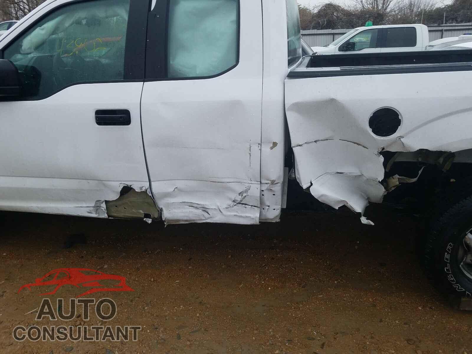 FORD F150 2018 - 1FTFX1E55JKD80717