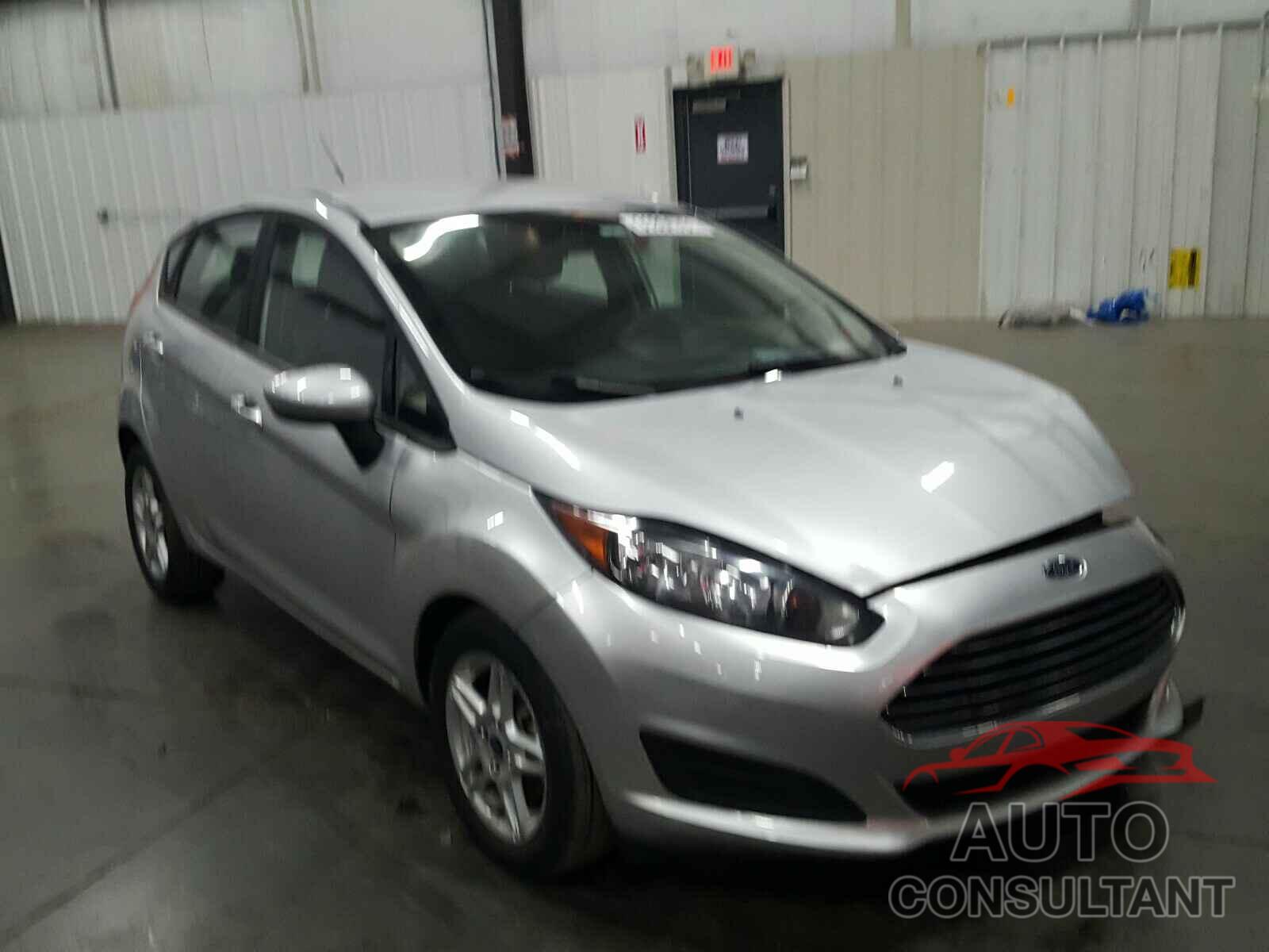 FORD FIESTA 2018 - 3FADP4EJ5JM110648