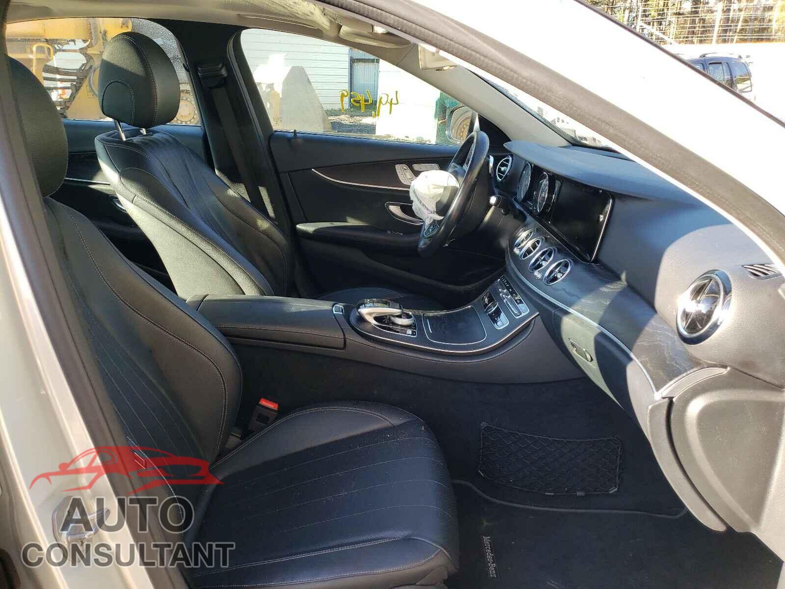MERCEDES-BENZ E CLASS 2018 - WDDZF4KB0JA329780