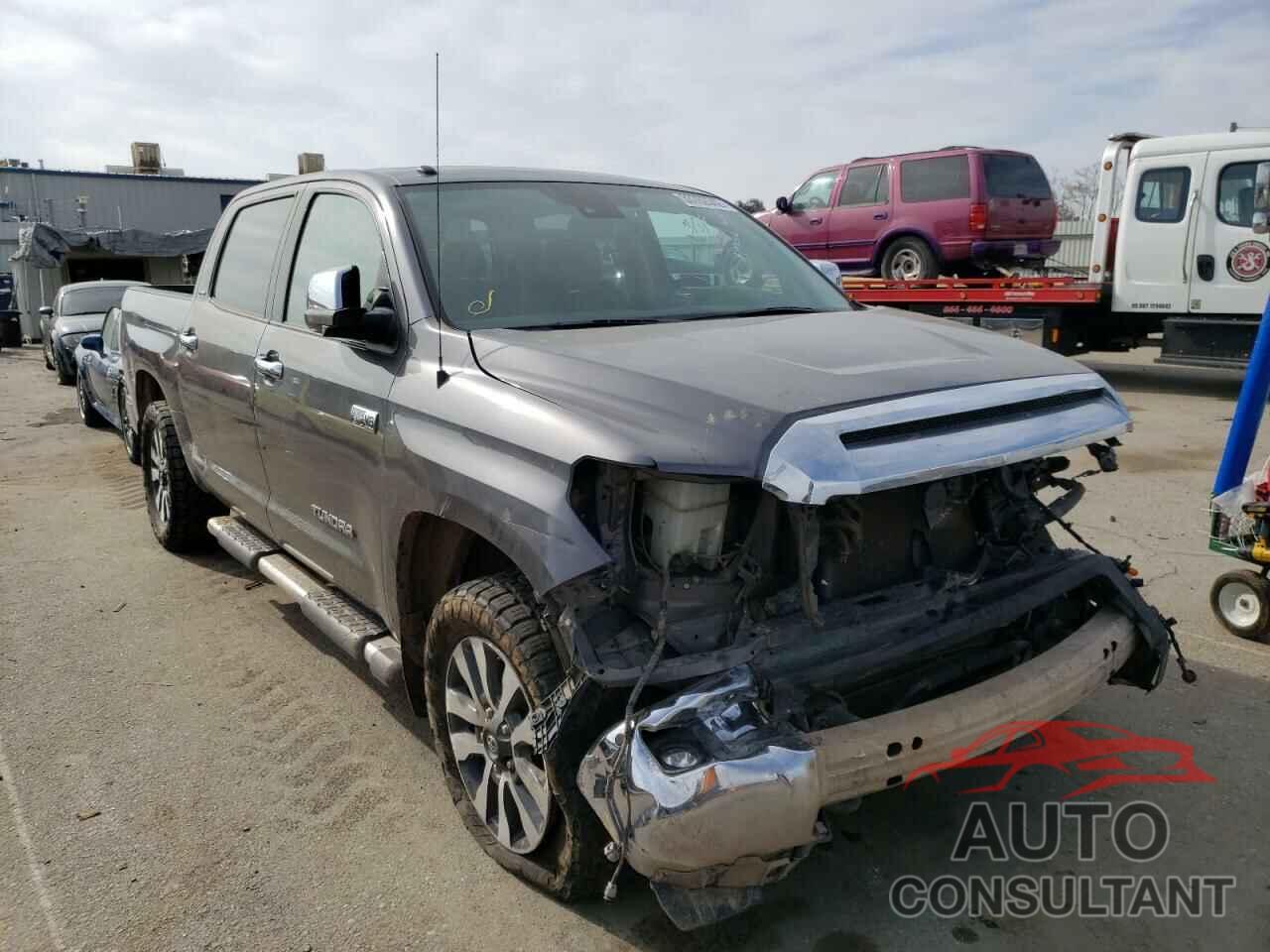 TOYOTA TUNDRA 2018 - 5TFHY5F18JX763496