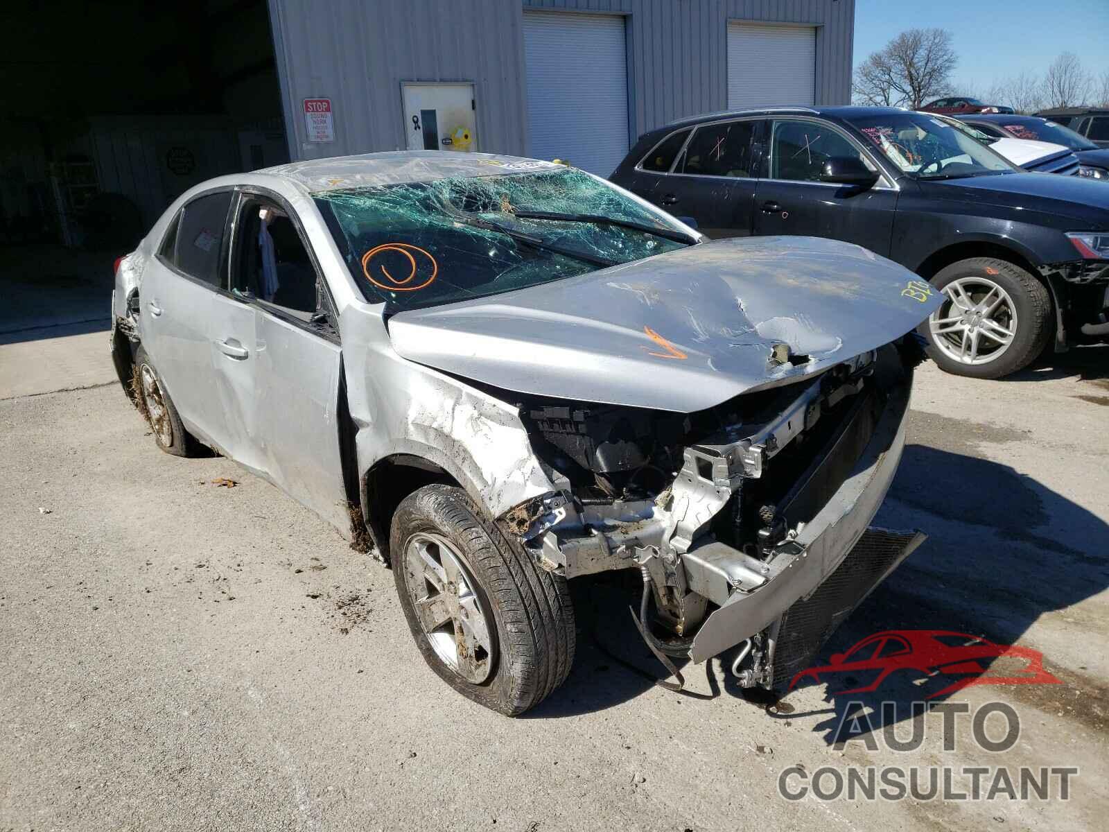 CHEVROLET MALIBU 2015 - 1G1ZD5ST7LF049450