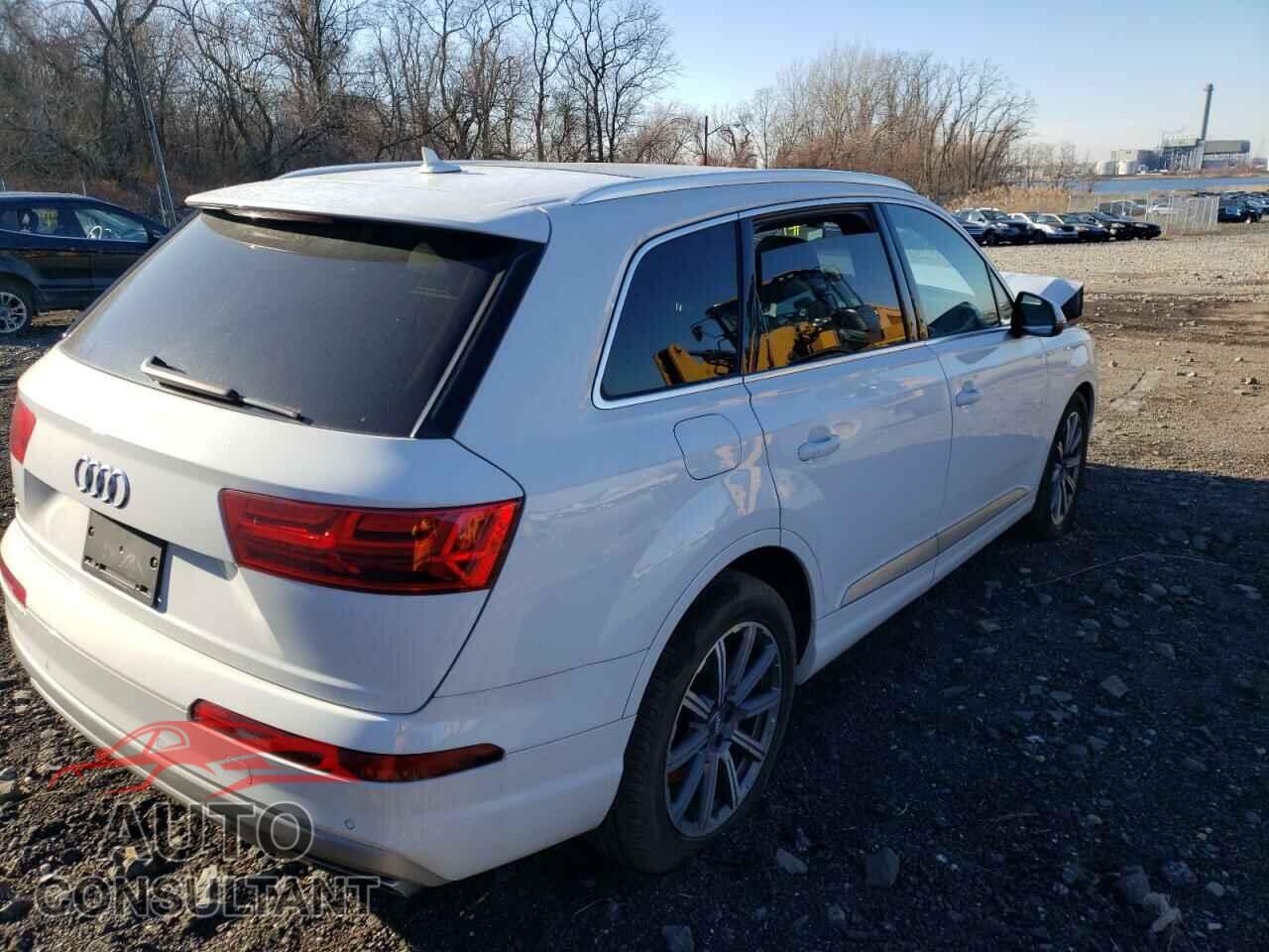 AUDI Q7 2019 - WA1AHAF71KD025681