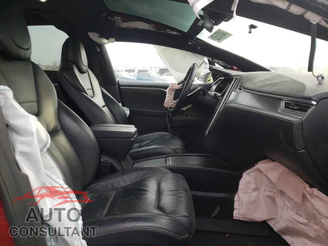 TESLA MODEL X 2017 - 5YJXCDE21HF035571