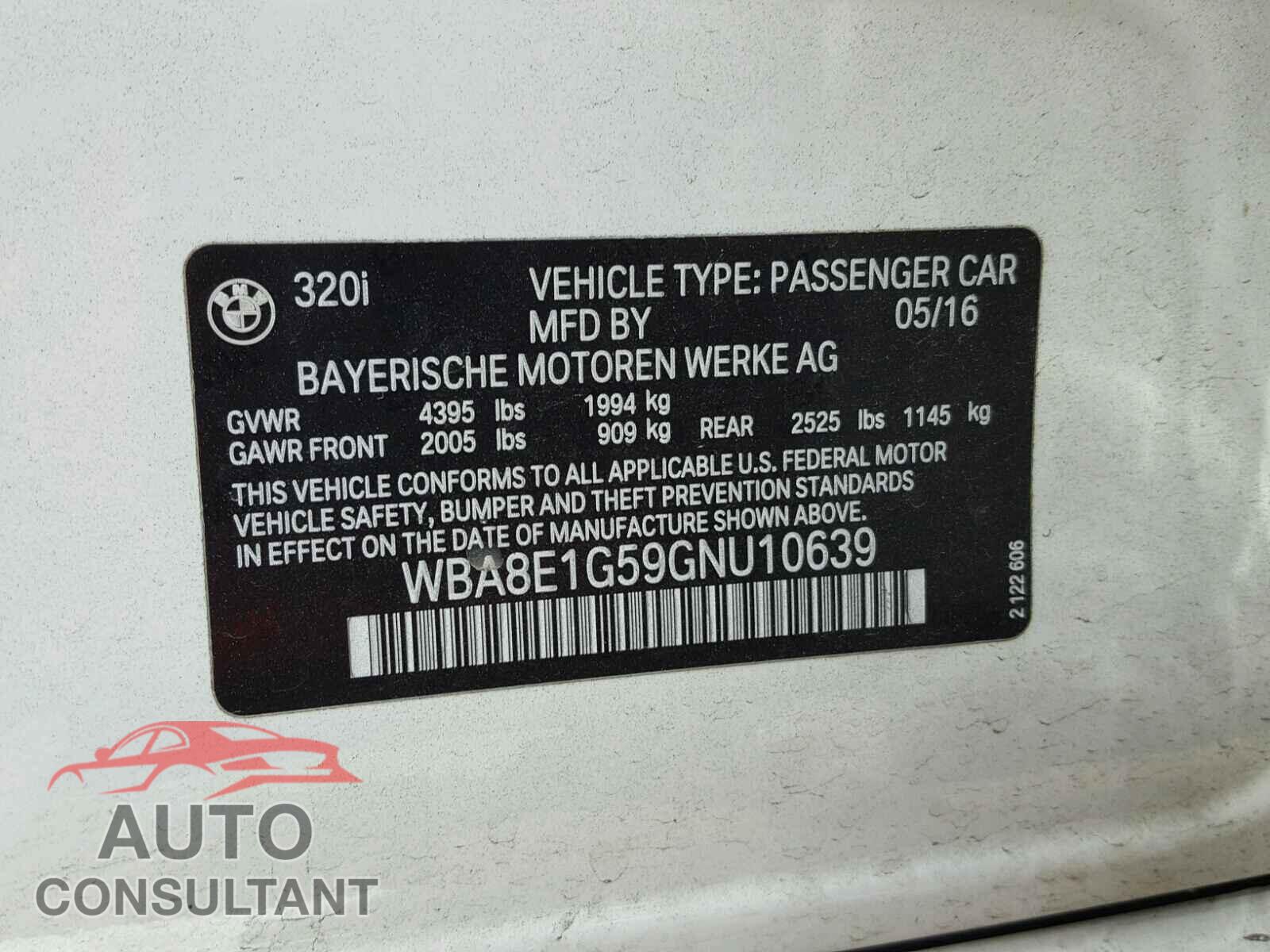 BMW 3 SERIES 2016 - WBA8E1G59GNU10639