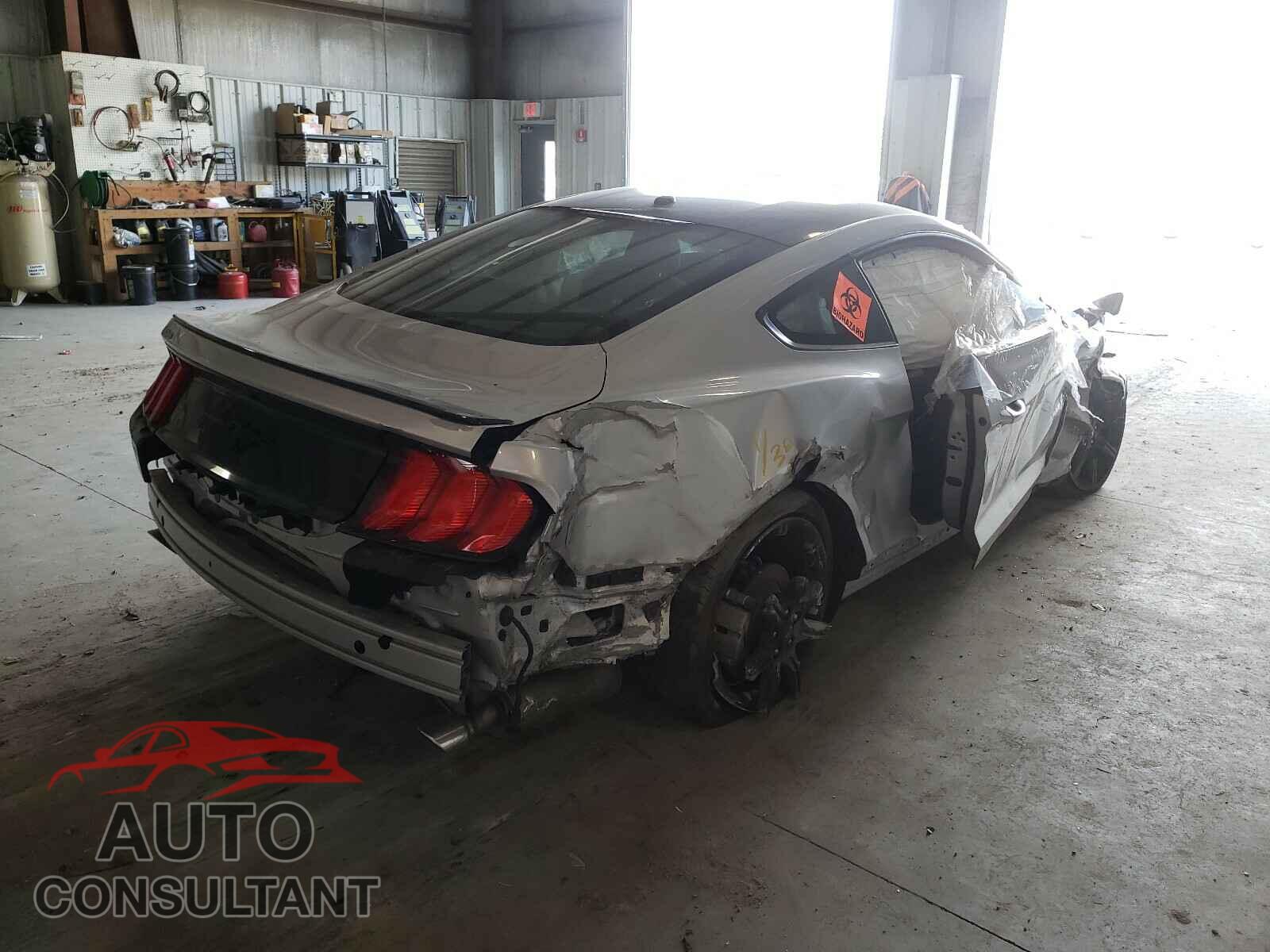 FORD MUSTANG 2019 - 1FA6P8THXK5111463