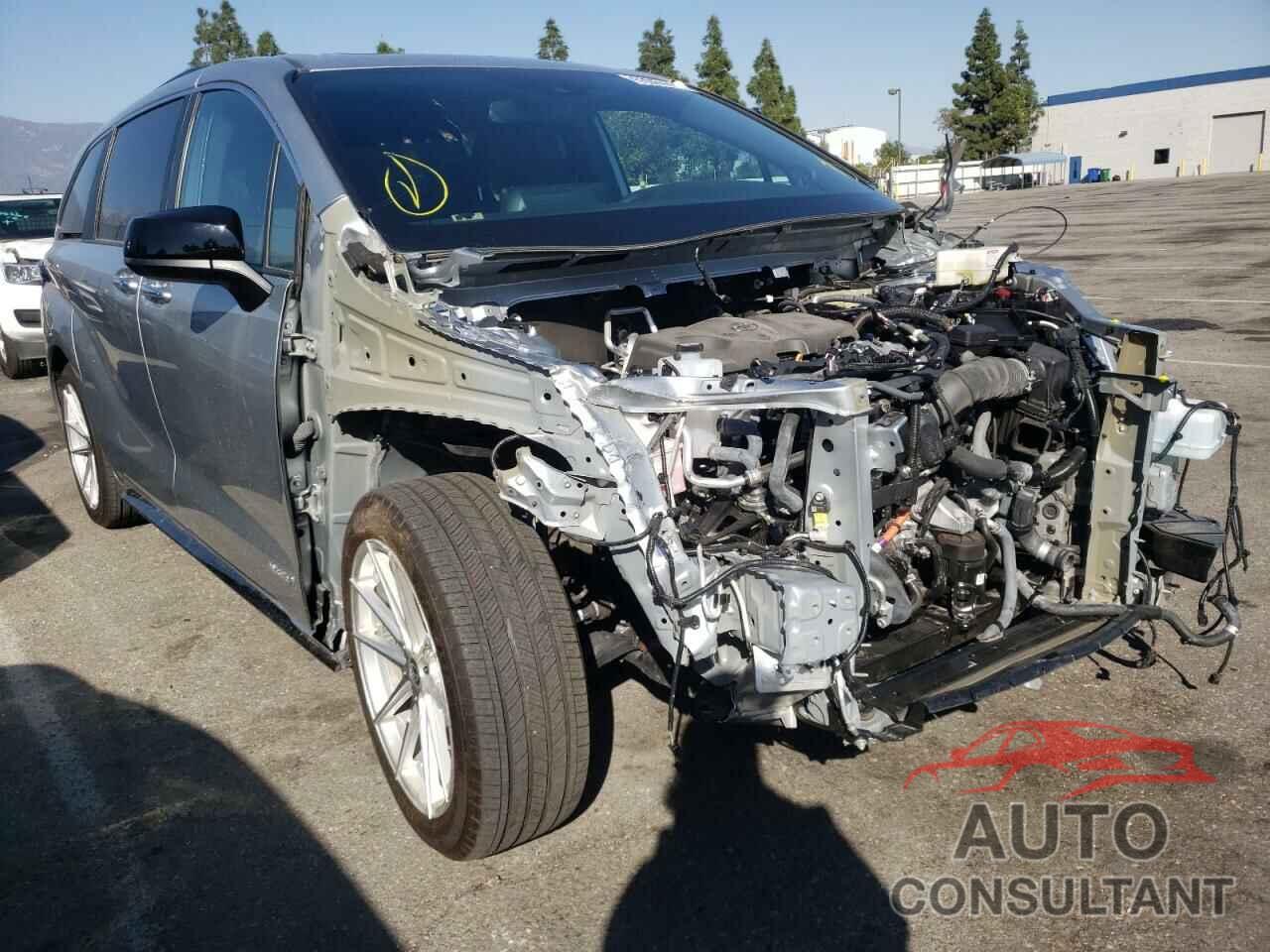 TOYOTA SIENNA 2021 - 5TDDRKEC5MS008829