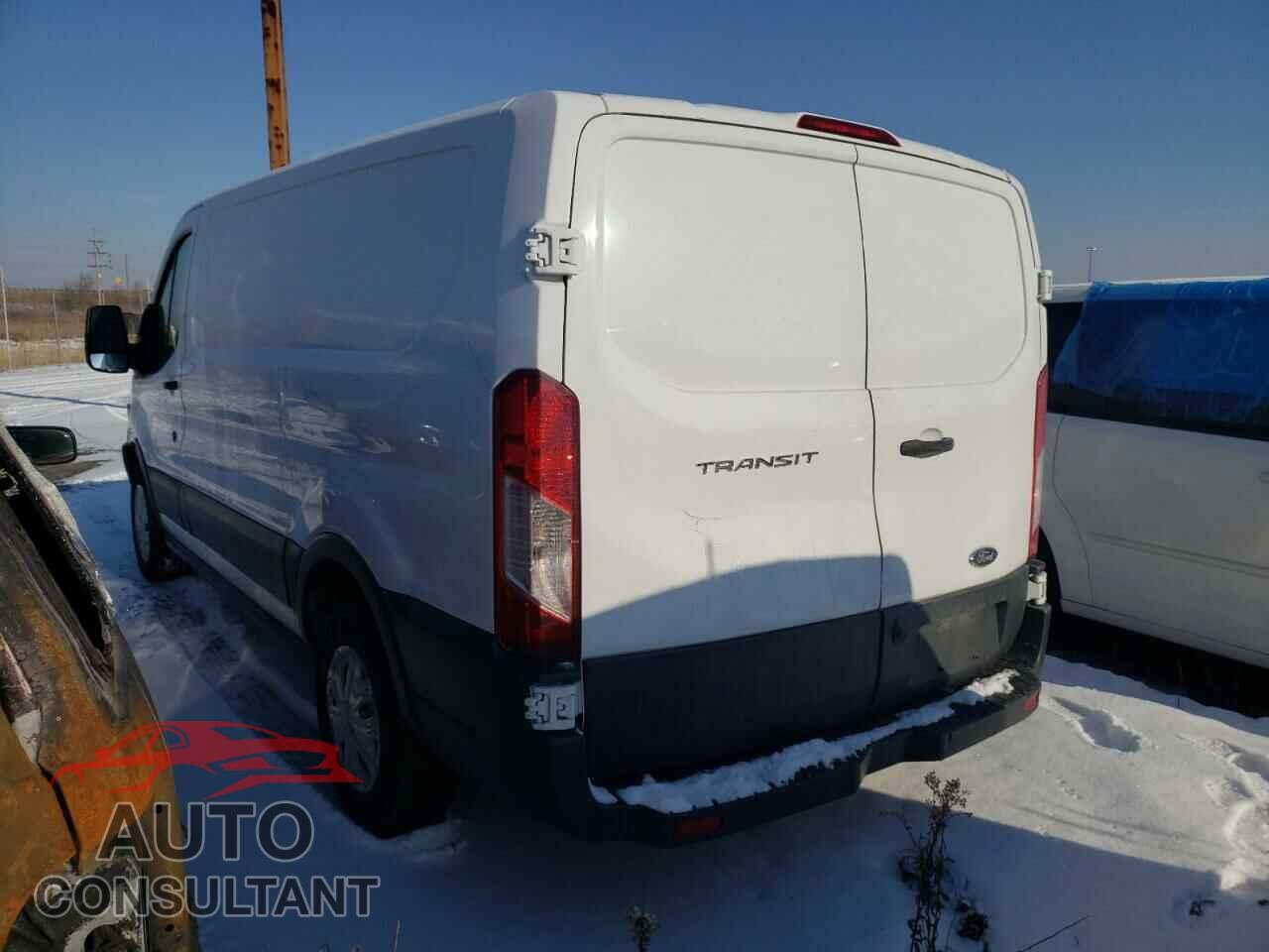 FORD TRANSIT CO 2017 - 1FTYE1ZM1HKA31807