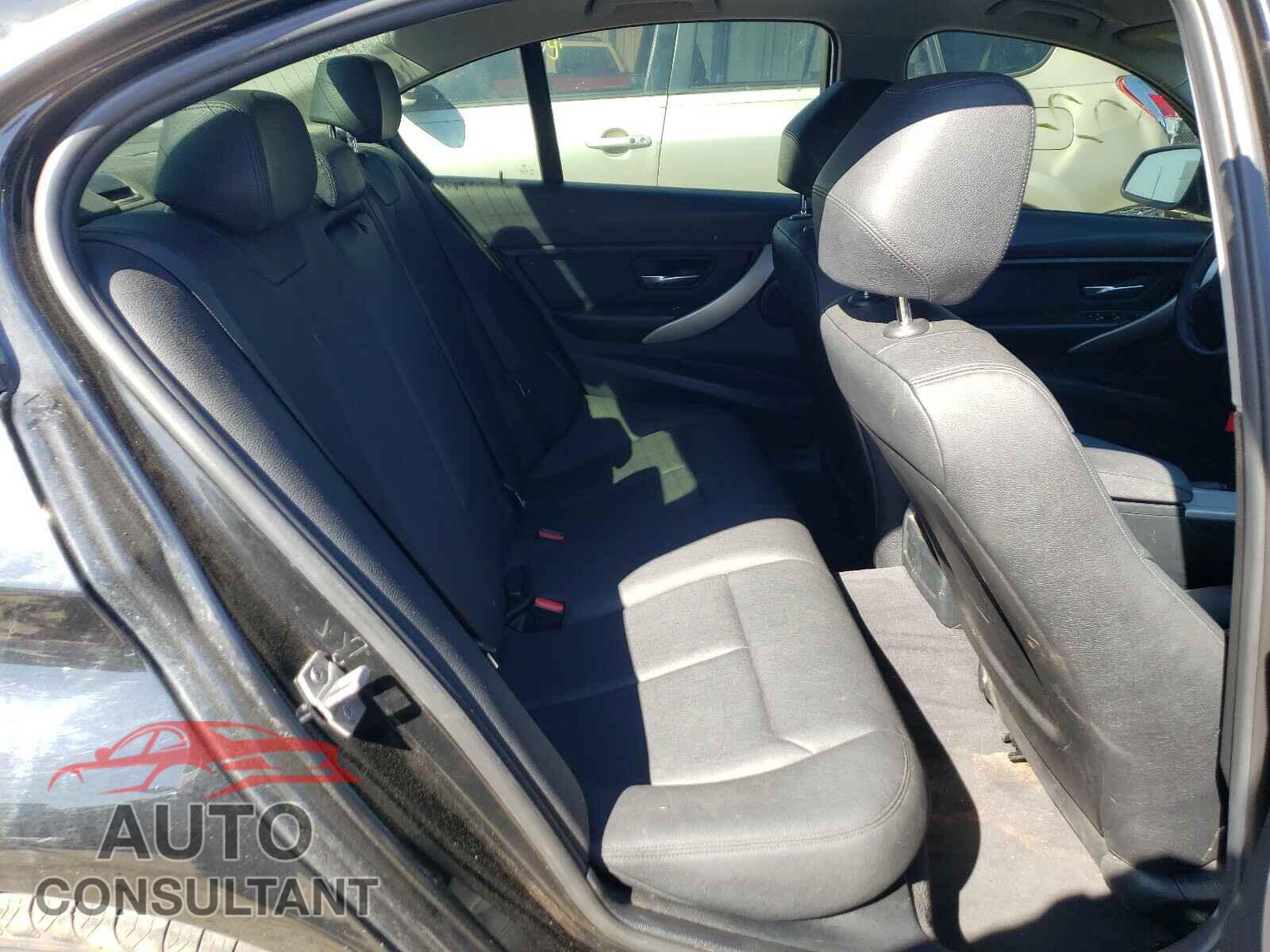 BMW 3 SERIES 2017 - WBA8A9C51HK620235