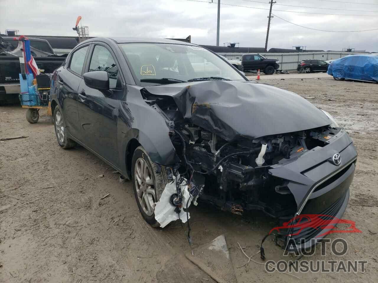 TOYOTA YARIS 2017 - 3MYDLBYV4HY167016