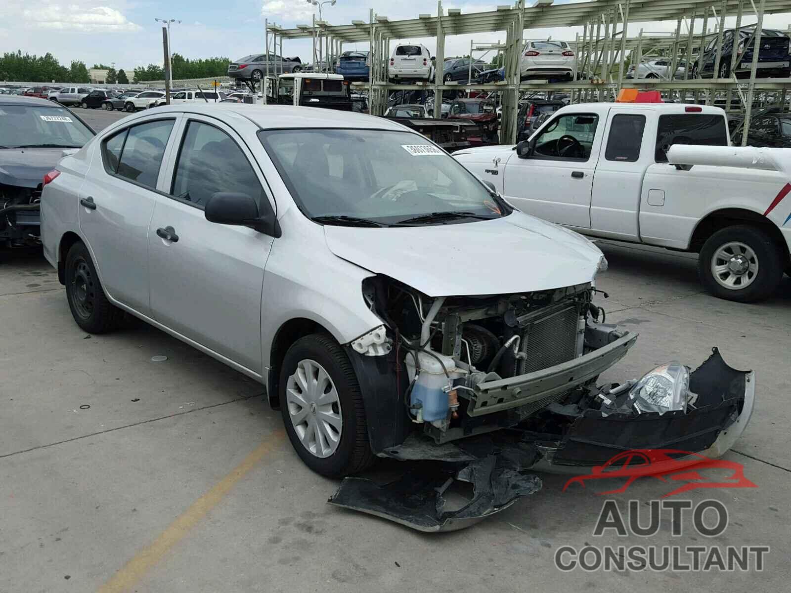 NISSAN VERSA 2015 - 3N1CN7AP1FL811548