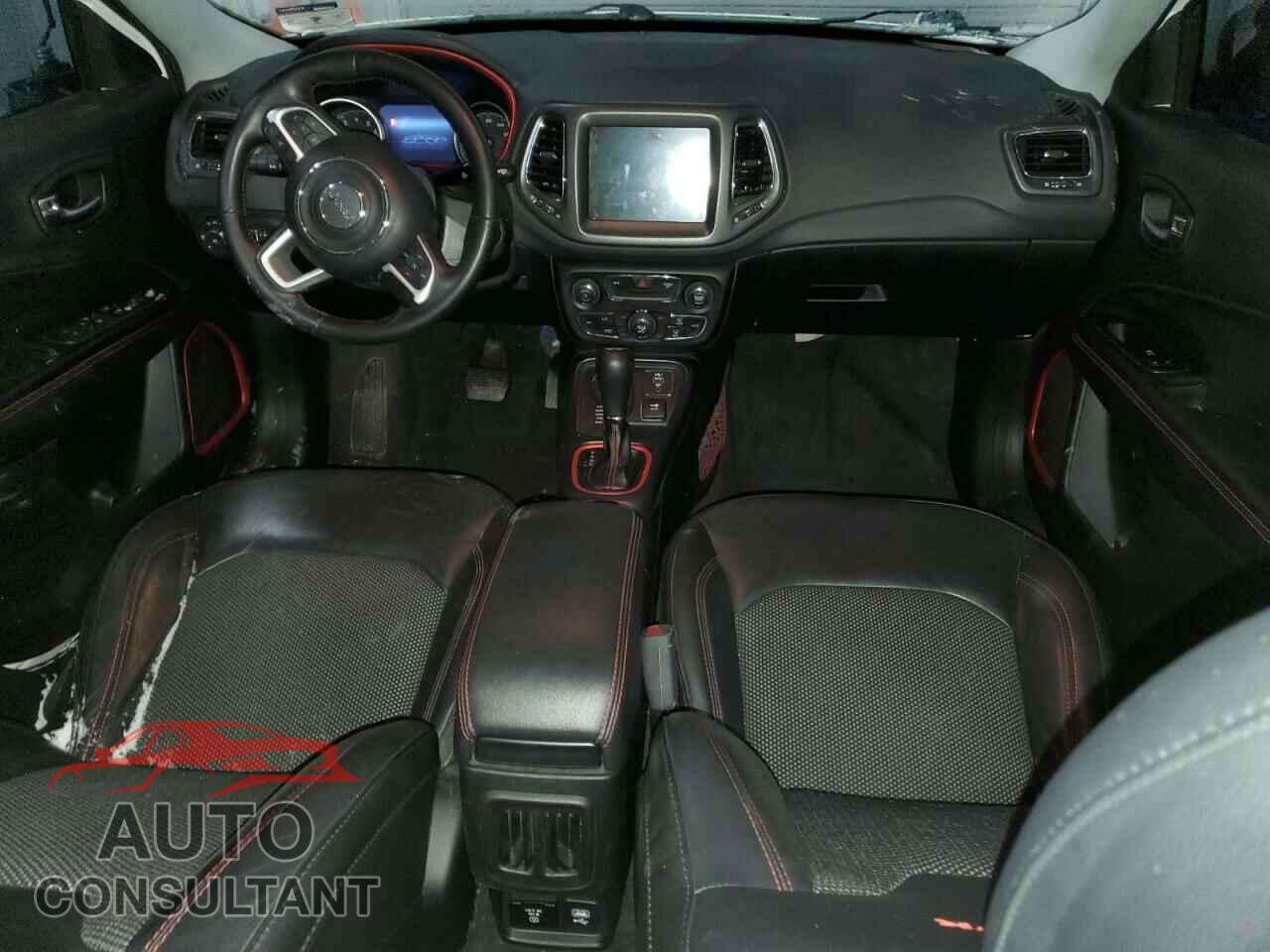 JEEP COMPASS 2019 - 3C4NJDDB5KT667741