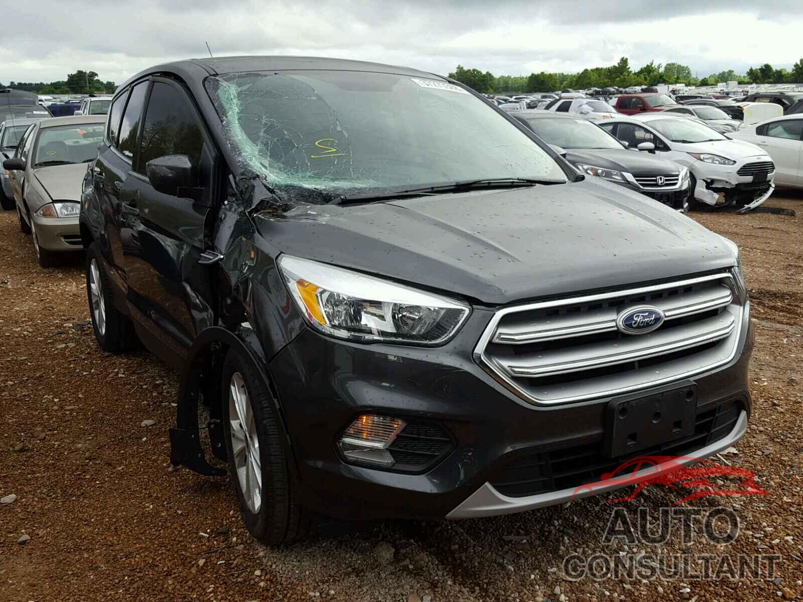 FORD ESCAPE 2017 - 1FMCU0GDXHUC25245