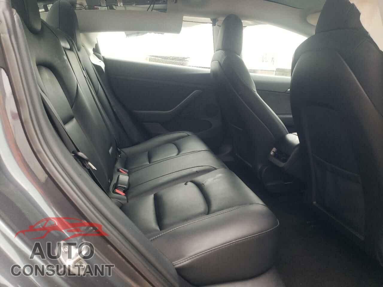 TESLA MODEL 3 2022 - 5YJ3E1EA2NF370963