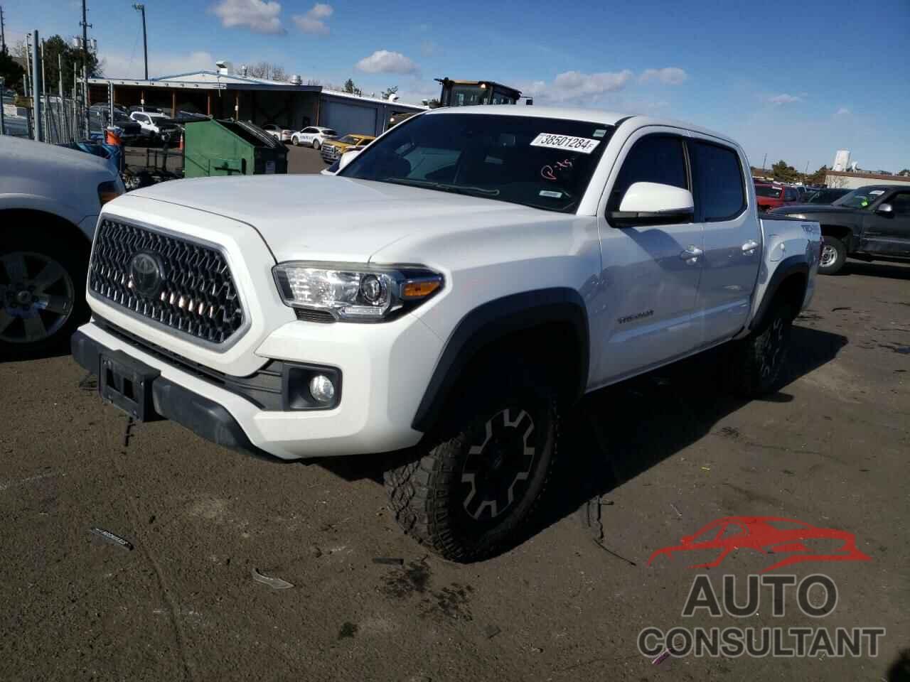 TOYOTA TACOMA 2018 - 3TMCZ5AN1JM166200