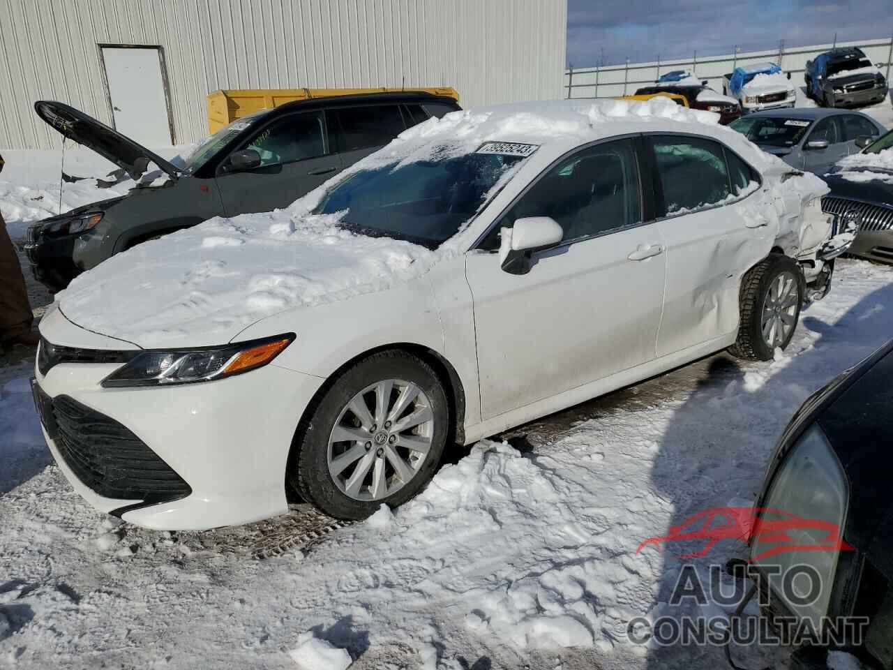 TOYOTA CAMRY 2018 - 4T1B11HKXJU603528