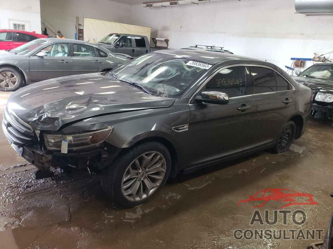 FORD TAURUS 2018 - 1FAHP2F86JG109441